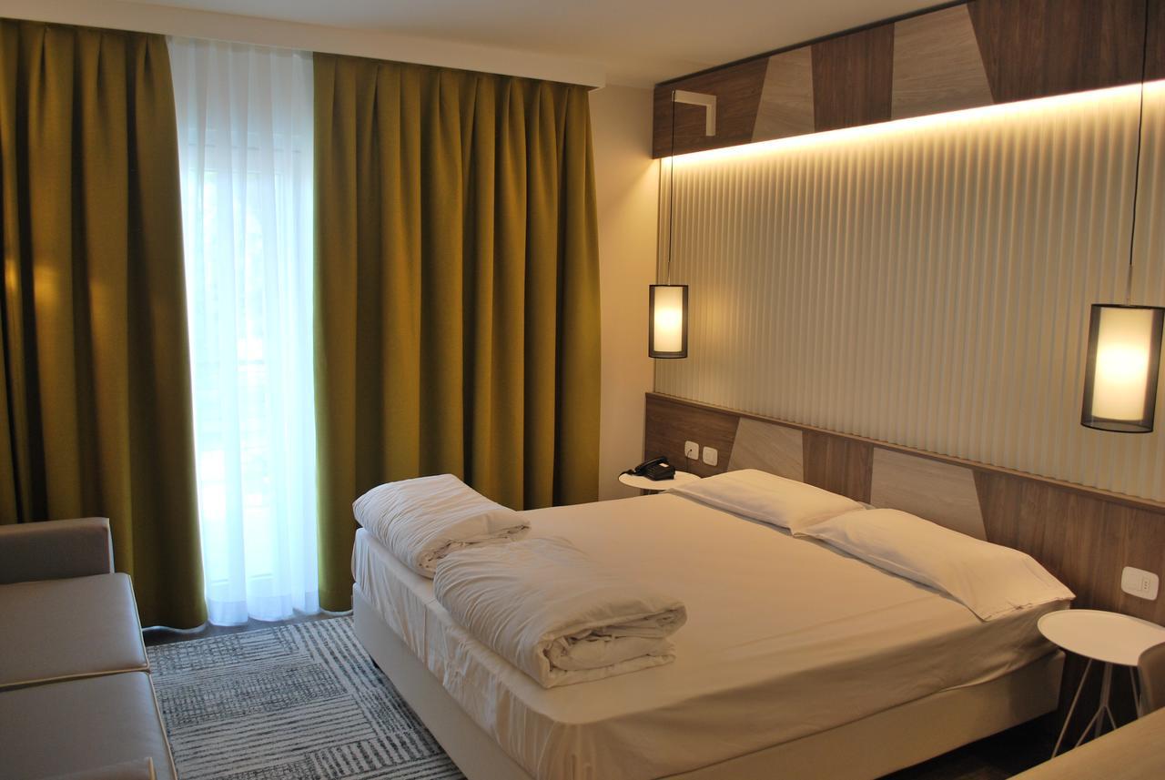Hotel Europa Garda  Eksteriør bilde
