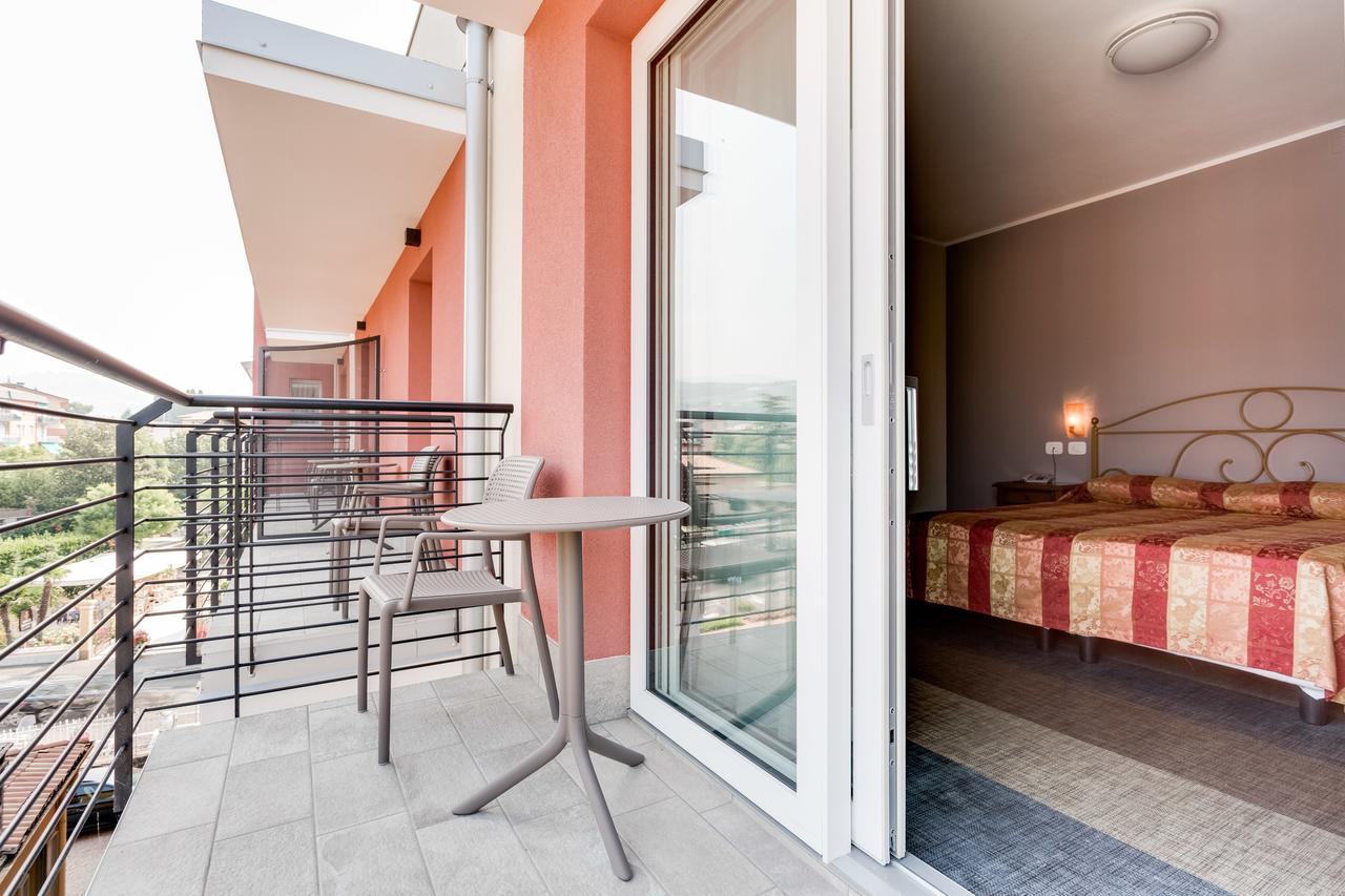 Hotel Europa Garda  Eksteriør bilde